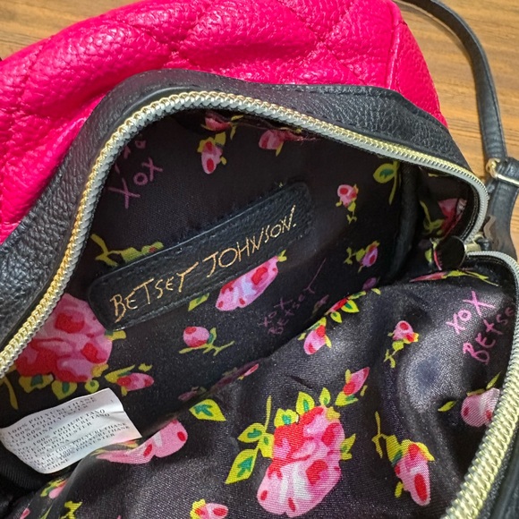 Betsey Johnson Vibrant Pink and Black Crossbody Bag - Picture 6 of 11